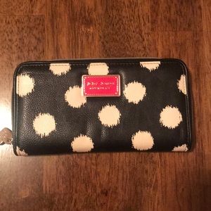 🖤🖤BETSY JOHNSON WALLET🖤🖤